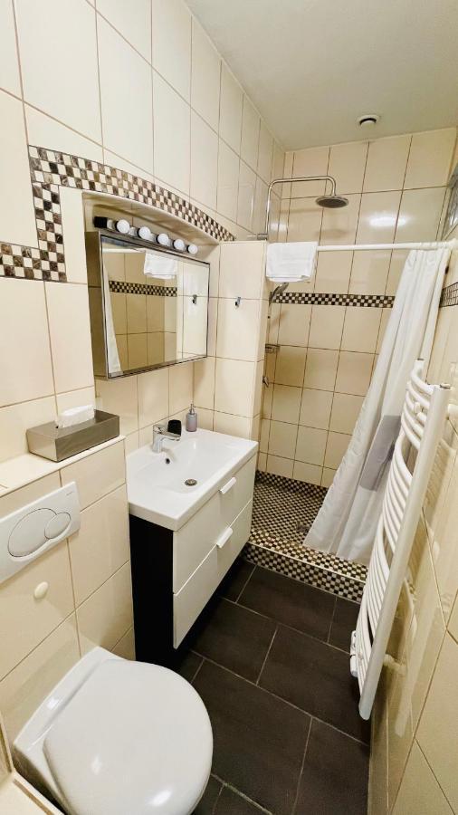 Nanis Hotel & Appartements シュタインフーデ エクステリア 写真