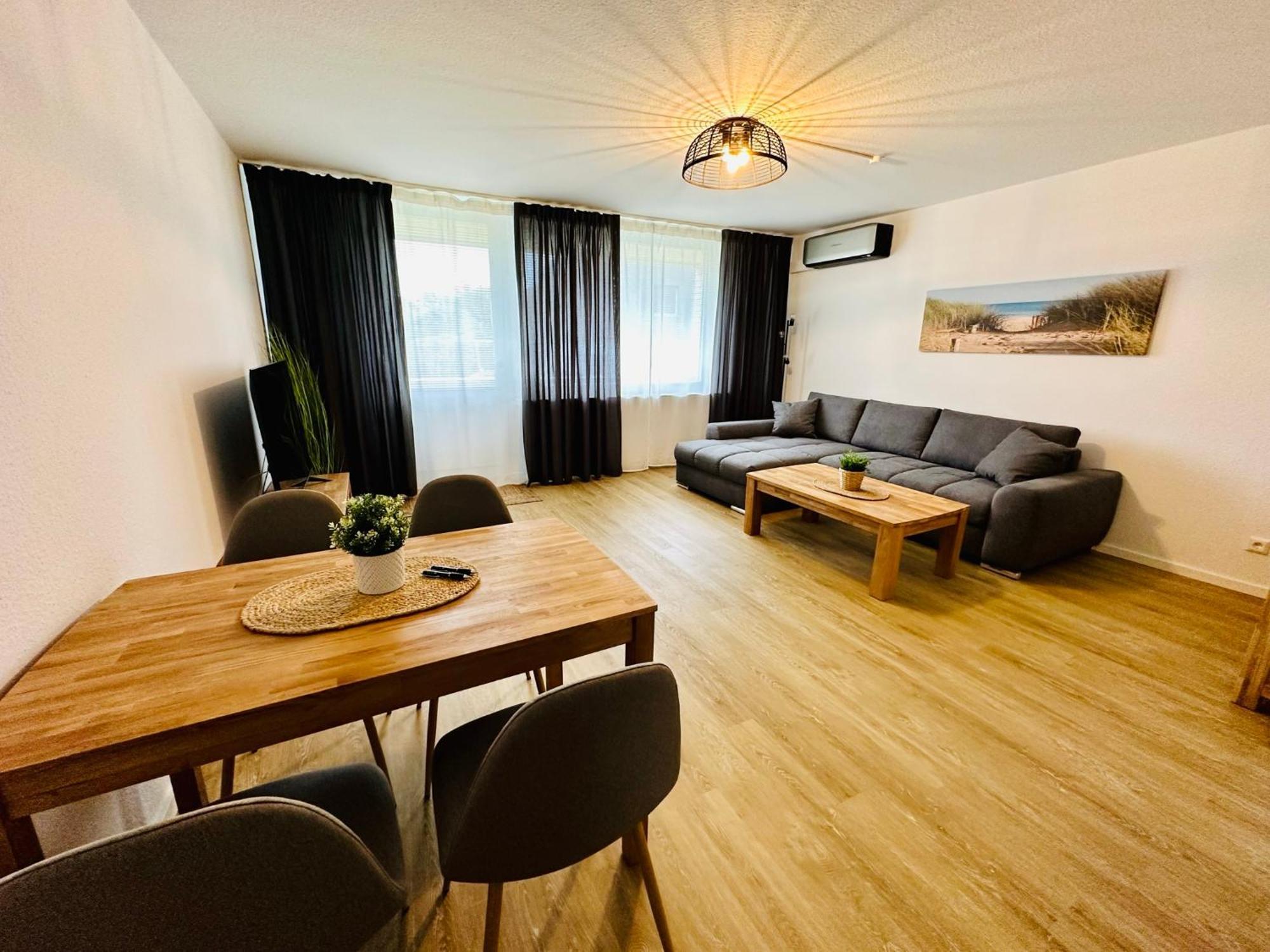Nanis Hotel & Appartements シュタインフーデ エクステリア 写真