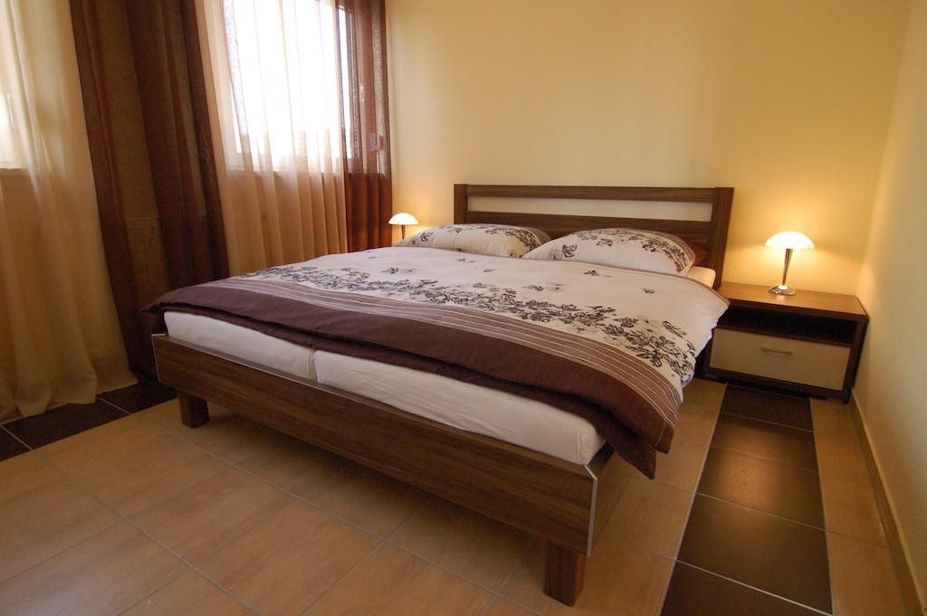 Nanis Hotel & Appartements シュタインフーデ 部屋 写真